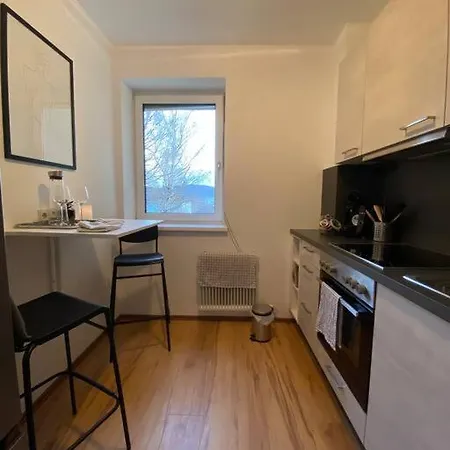 Nette Wohnung, 8 Km Rb Ring Apartment